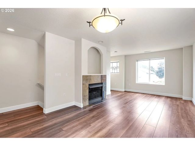 17289 Sw WHITLEY Way, Beaverton, OR 97006