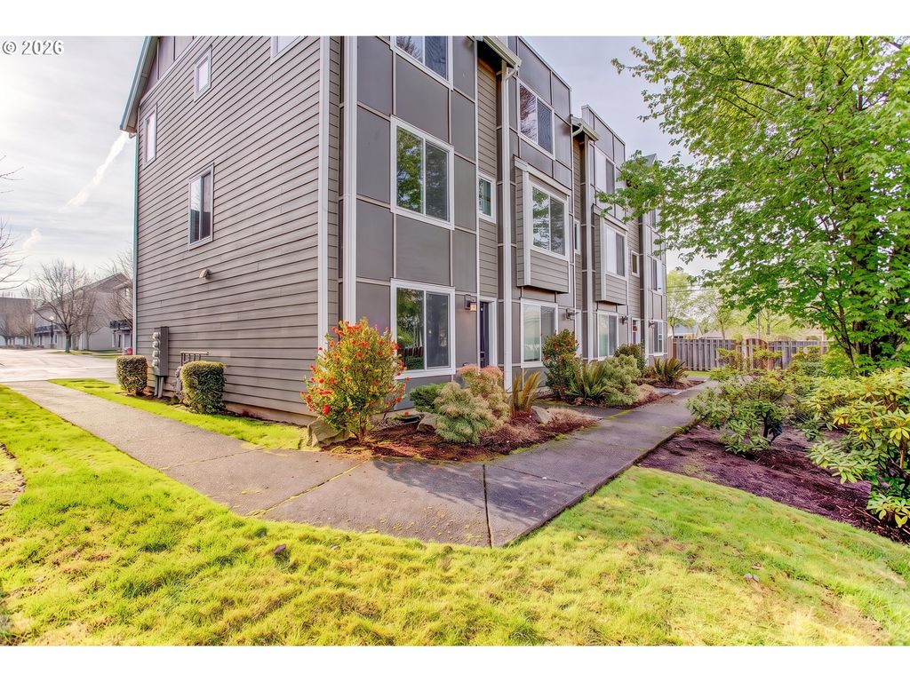 17289 Sw WHITLEY Way, Beaverton, OR 97006