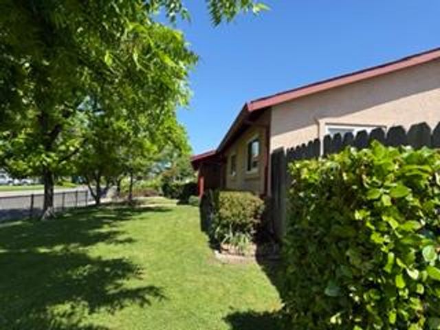329 S Oak, Oakdale, CA 95361