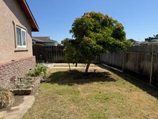 329 S Oak, Oakdale, CA 95361