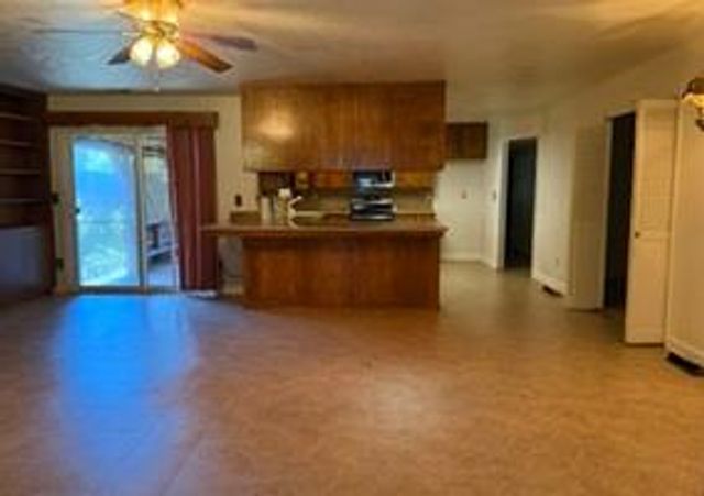 329 S Oak, Oakdale, CA 95361