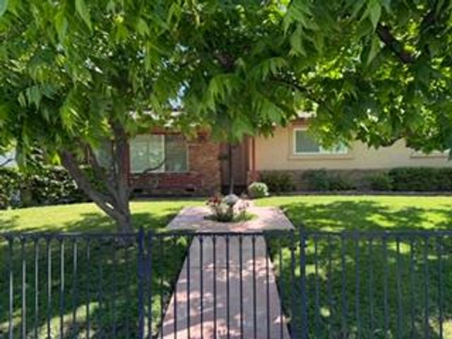 329 S Oak, Oakdale, CA 95361