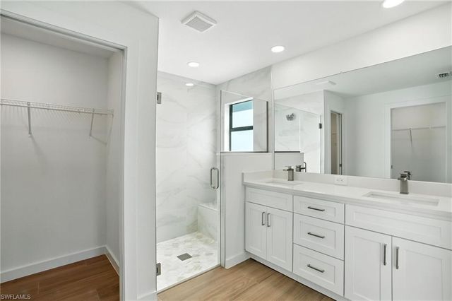 2707 34th ST SW, Lehigh Acres, FL 33976