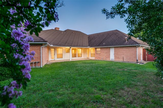 7107 Debbe Drive, Dallas, TX 75252