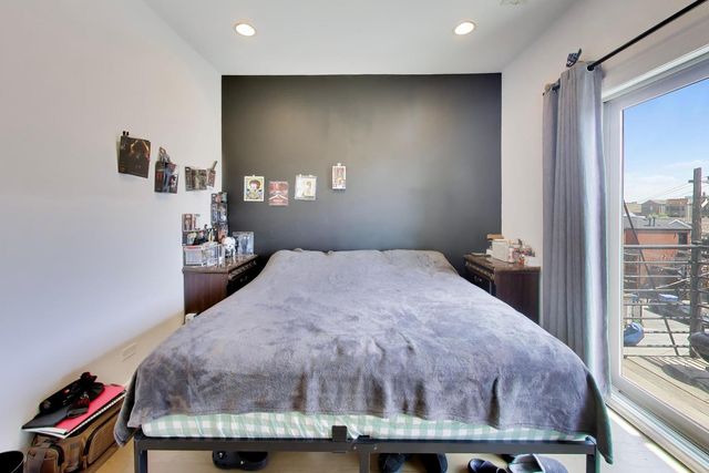 2519 W Congress Parkway 3, Chicago, IL 60612