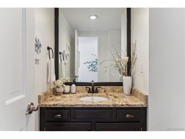7589 S Cove Cir, Centennial, CO 80122