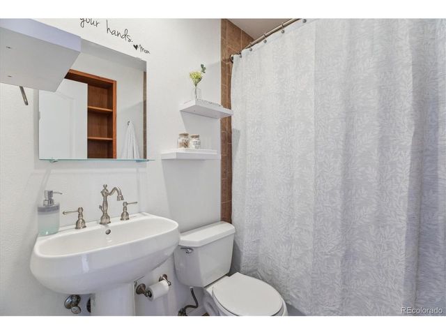 7589 S Cove Cir, Centennial, CO 80122