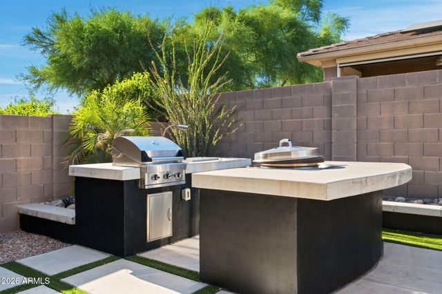 4522 E VISTA BONITA Drive, Phoenix, AZ 85050