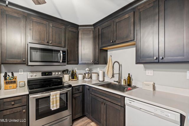 10153 Stephenson Lane, Olive Branch, MS 38654