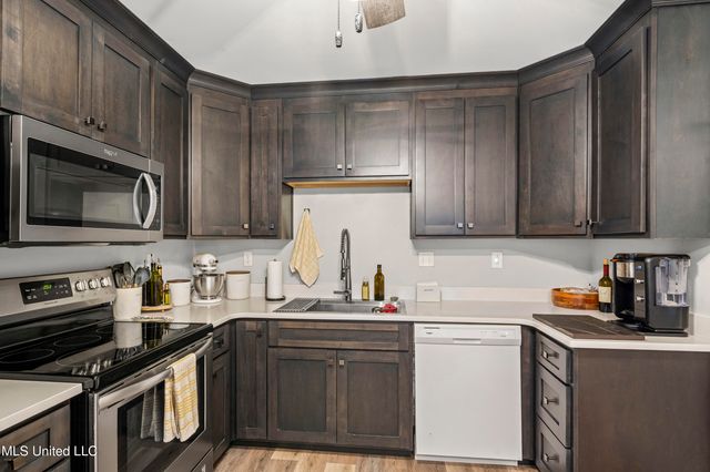 10153 Stephenson Lane, Olive Branch, MS 38654