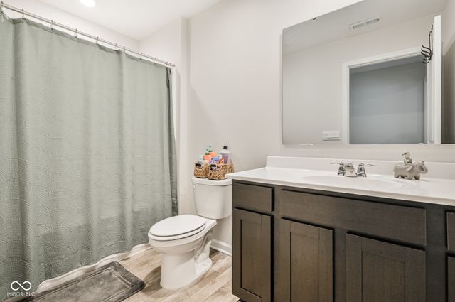 1435 Fleming Drive, Greenfield, IN 46140