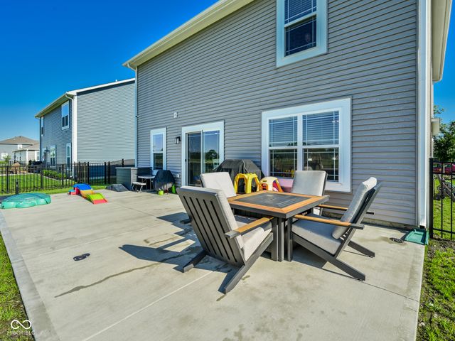 1435 Fleming Drive, Greenfield, IN 46140