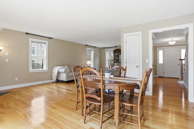 17 Gray Farm Rd, Littleton, MA 01460