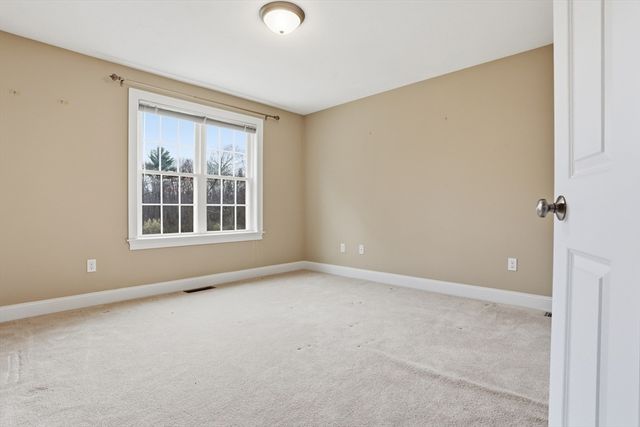 17 Gray Farm Rd, Littleton, MA 01460