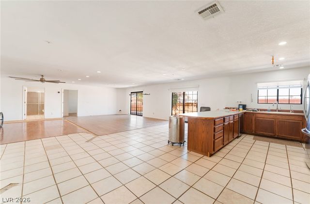 7045 Bilpar Road, Las Vegas, NV 89131
