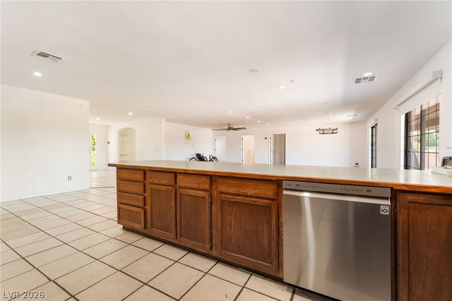 7045 Bilpar Road, Las Vegas, NV 89131