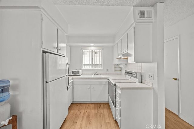 19796 Inverness Lane, Huntington Beach, CA 92646