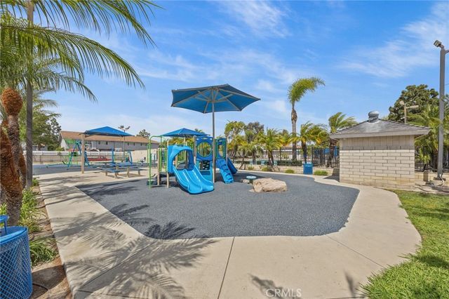 19796 Inverness Lane, Huntington Beach, CA 92646