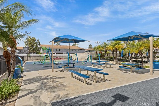 19796 Inverness Lane, Huntington Beach, CA 92646