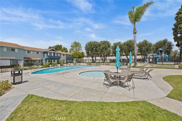 19796 Inverness Lane, Huntington Beach, CA 92646