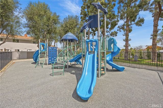 19796 Inverness Lane, Huntington Beach, CA 92646