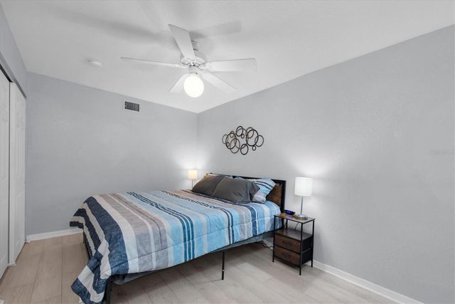 819 10TH STREET SW, Largo, FL 33770