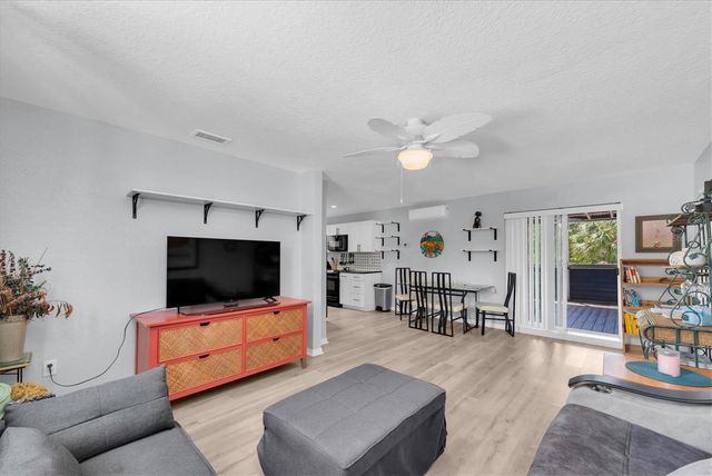 819 10TH STREET SW, Largo, FL 33770