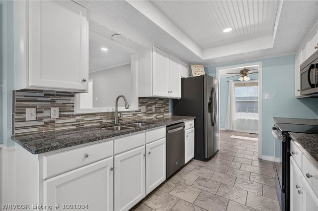 10 Azure Hills Drive, Van Buren, AR 72956