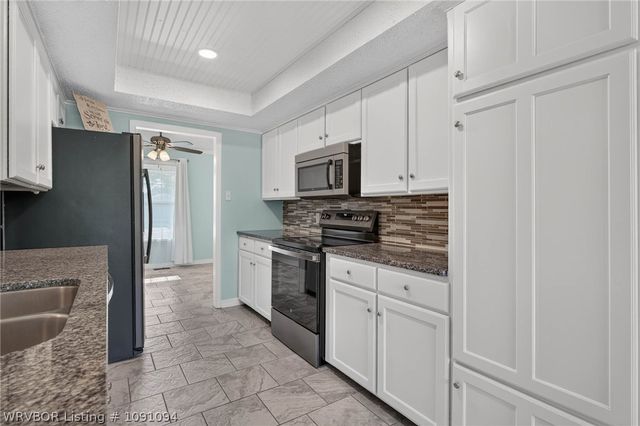 10 Azure Hills Drive, Van Buren, AR 72956