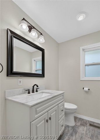 10 Azure Hills Drive, Van Buren, AR 72956