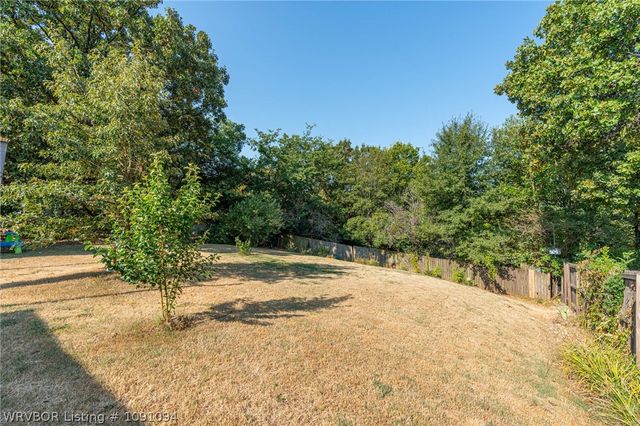 10 Azure Hills Drive, Van Buren, AR 72956