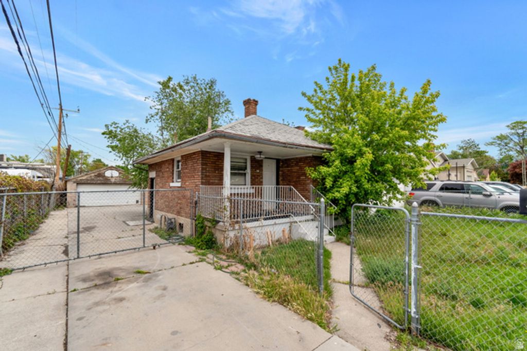 47 E FORBUSH AVE, Midvale, UT 84047