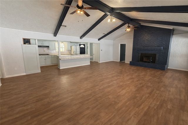 31 Hawaii Lane, Hilltop Lakes, TX 77871