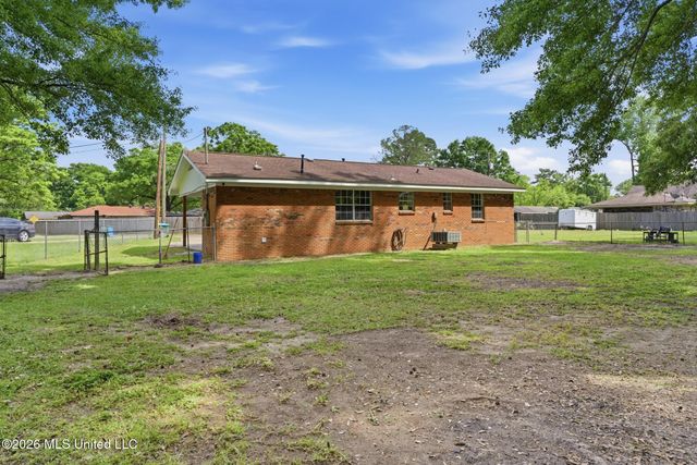 205 Woodside Drive, Petal, MS 39465