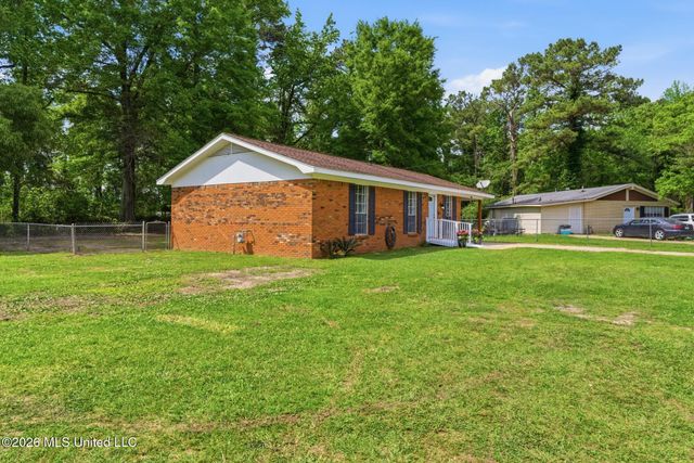 205 Woodside Drive, Petal, MS 39465