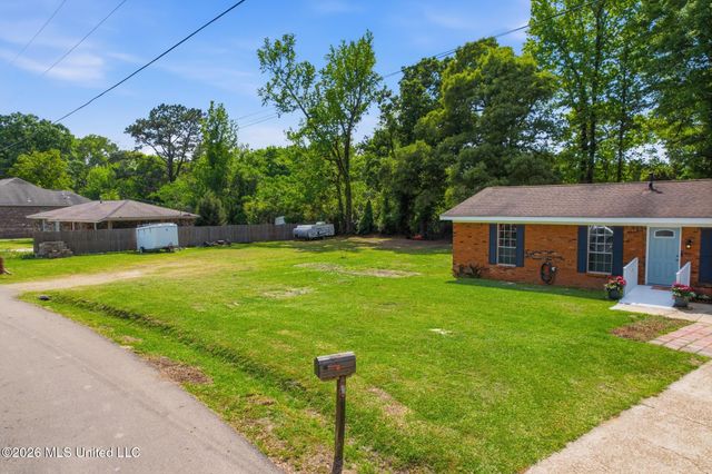 205 Woodside Drive, Petal, MS 39465