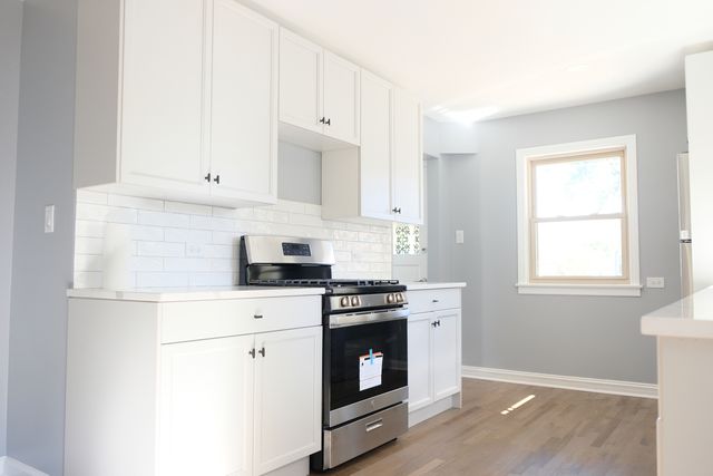 407 N 2nd Avenue, Maywood, IL 60153