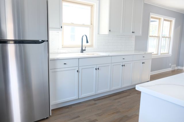 407 N 2nd Avenue, Maywood, IL 60153