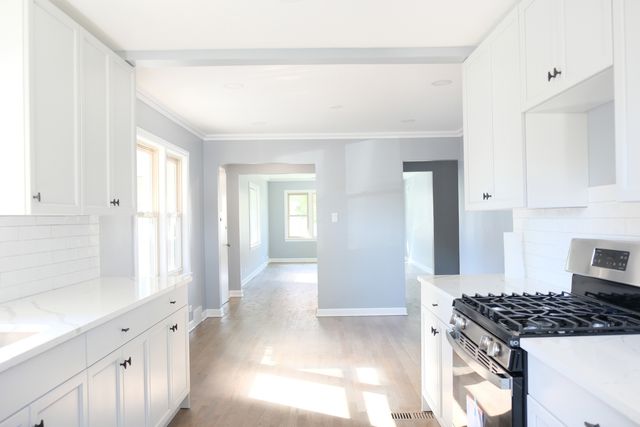 407 N 2nd Avenue, Maywood, IL 60153