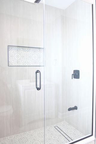 407 N 2nd Avenue, Maywood, IL 60153