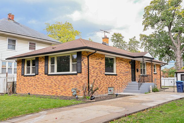 407 N 2nd Avenue, Maywood, IL 60153