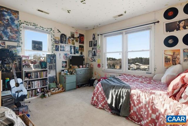 706 ZION RD, Zion Crossroads, VA 22942