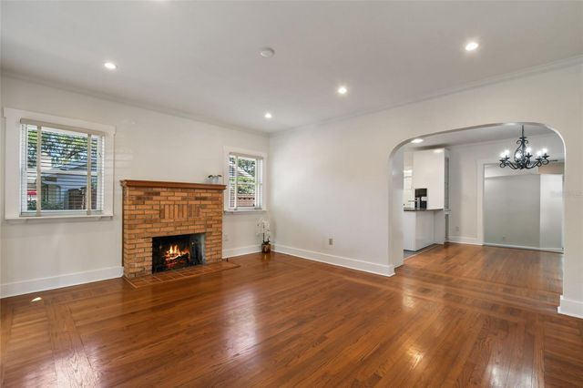 517 W YALE STREET, Orlando, FL 32804