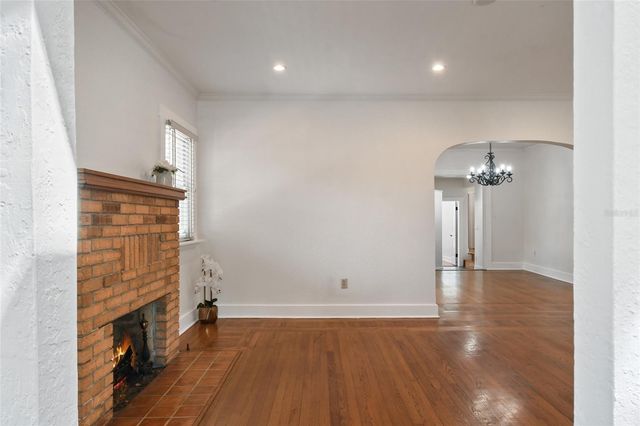 517 W YALE STREET, Orlando, FL 32804