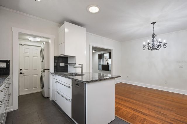 517 W YALE STREET, Orlando, FL 32804