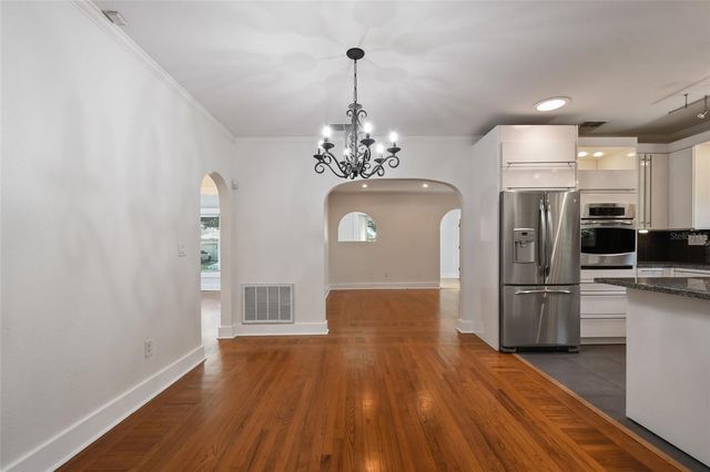 517 W YALE STREET, Orlando, FL 32804