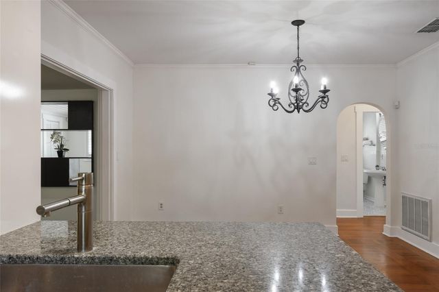 517 W YALE STREET, Orlando, FL 32804