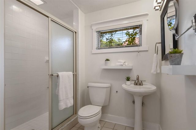 517 W YALE STREET, Orlando, FL 32804