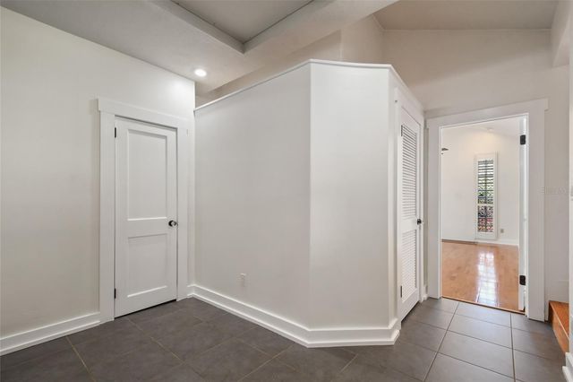 517 W YALE STREET, Orlando, FL 32804