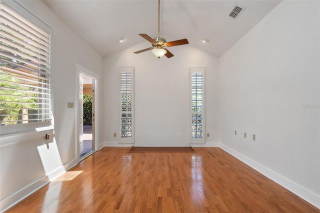 517 W YALE STREET, Orlando, FL 32804